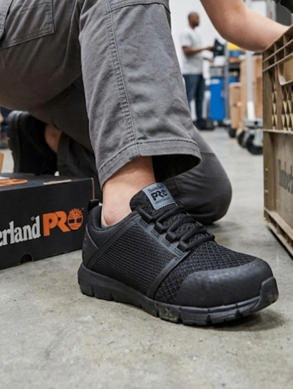 NEW  Timberland PRO Radius Women's Composite Safety Toe Work Shoes - Size 5.5W